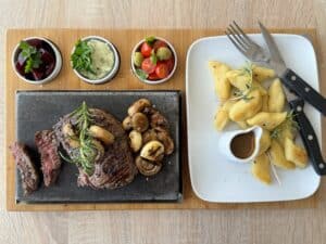 Dania serwowane w Restauracji Ostoja