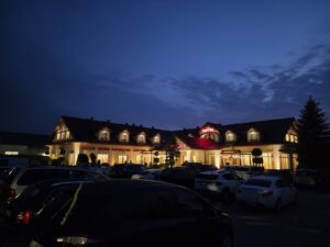 Budynek Hotelu Ostoja w Bobowej