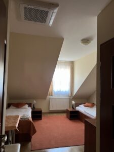 Pokój hotelowy w Hotelu Ostoja w Bobowej