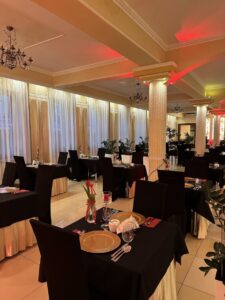 Sala restauracyjna Ostoja w Bobowej