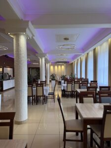 Sala restauracyjna Ostoja w Bobowej