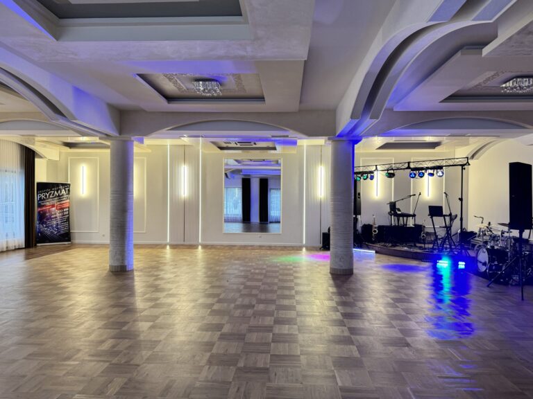 Sala taneczna w Hotelu Ostoja