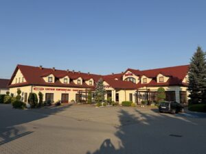 Budynek Hotelu Ostoja w Bobowej